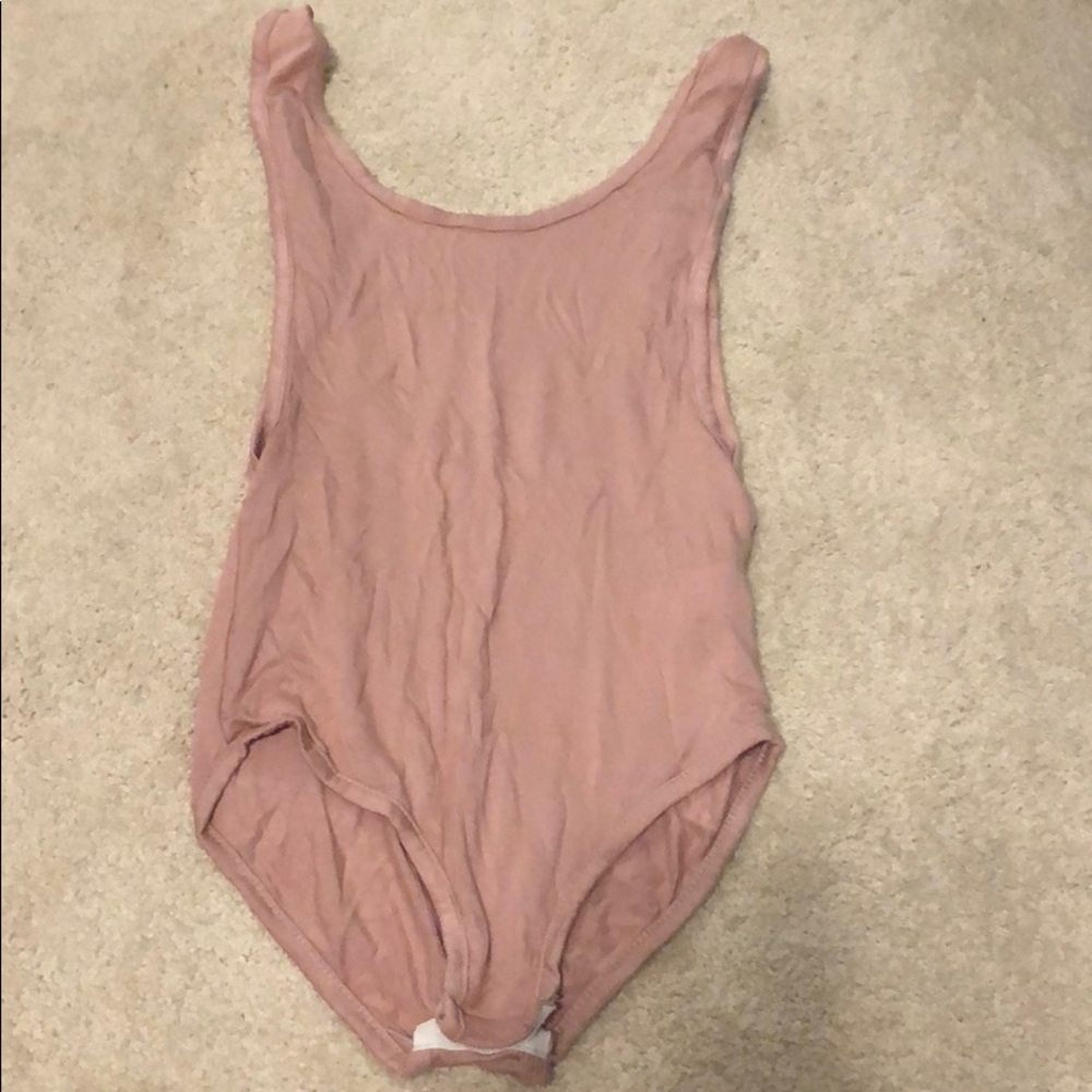 3 boohoo bodysuits